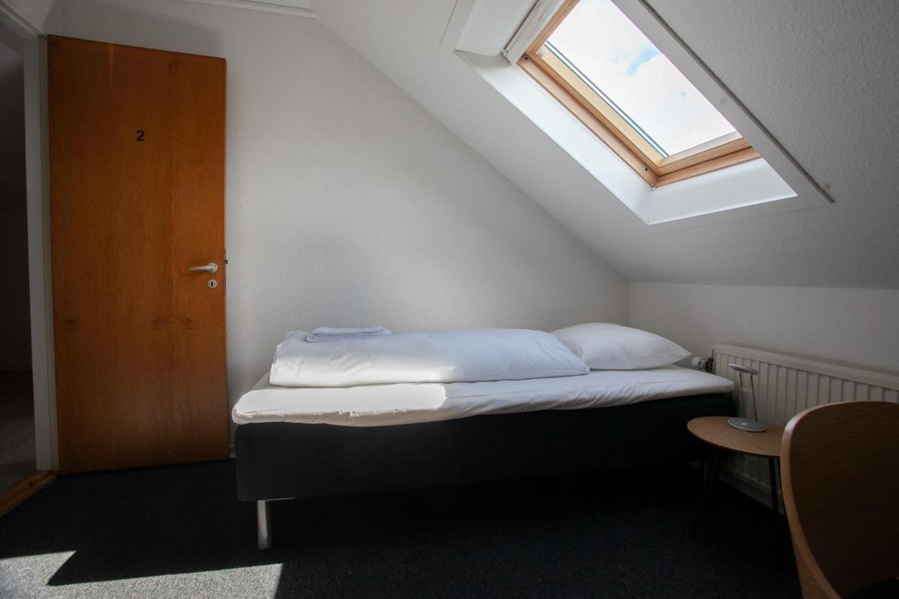 The Bird / Guesthouse / 10 Min Walk Downtown Torshavn Luaran gambar