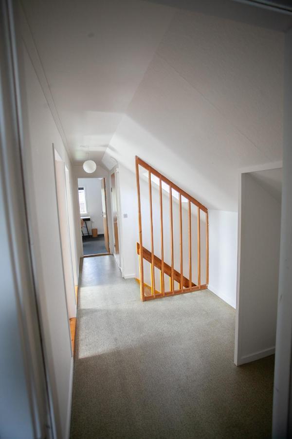 The Bird / Guesthouse / 10 Min Walk Downtown Torshavn Luaran gambar