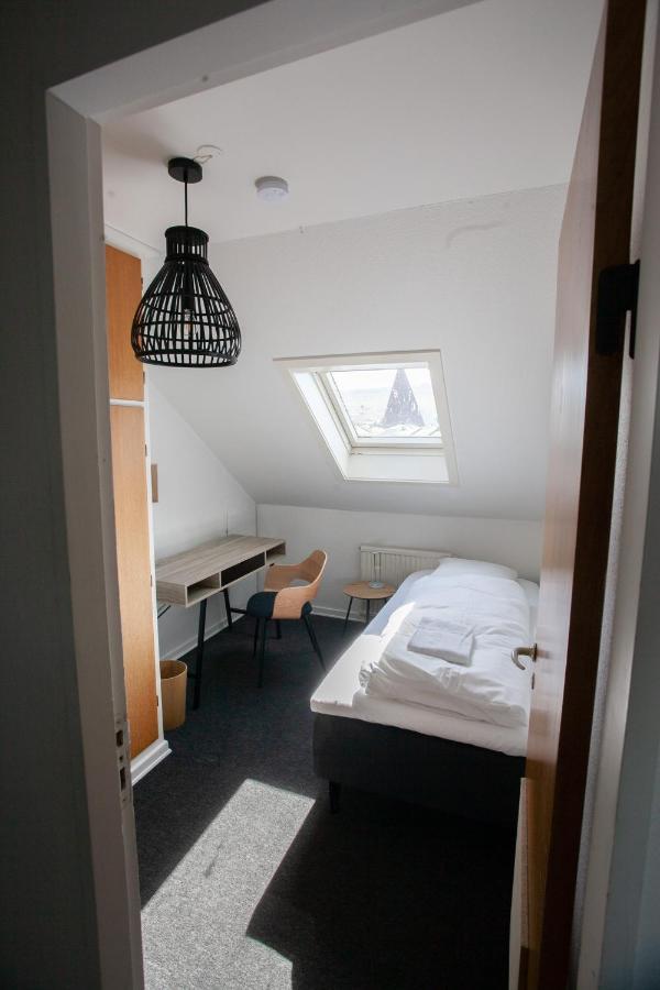 The Bird / Guesthouse / 10 Min Walk Downtown Torshavn Luaran gambar